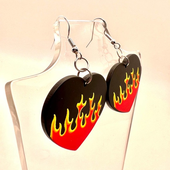 Wednesday Addams Earrings - Flaming Heart Earrings - Goth Earrings - Picture 4 of 11